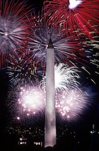 Fourth_of_July_fireworks_behind_the_Washington_Monument,_1986